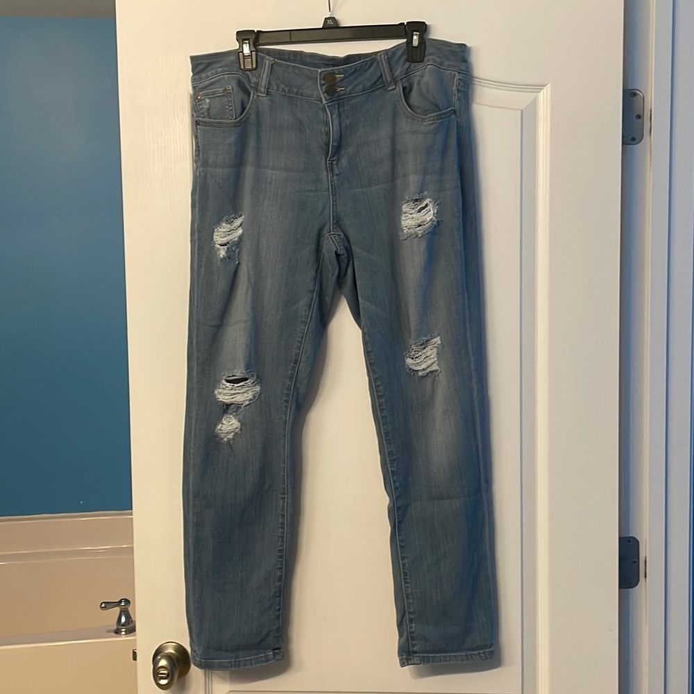 Womens boyfriend jeans. Size 16. NY&Company